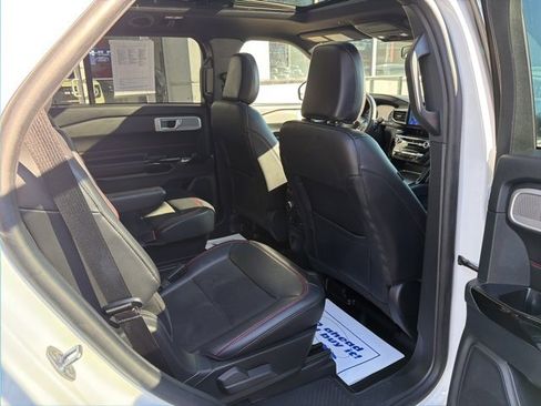 Used 2023 Ford Explorer ST-Line w/ Class IV Trailer Tow Package image 20
