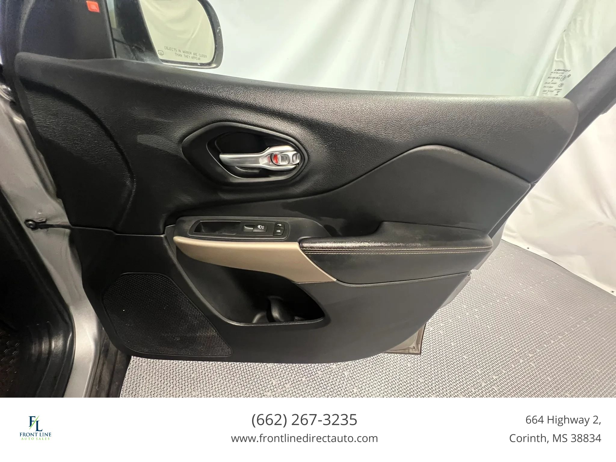 Used 2017 Jeep Cherokee Latitude w/ True North Edition AWD/4WD image 21