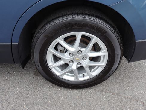 Used 2024 Chevrolet Equinox LT FWD image 39