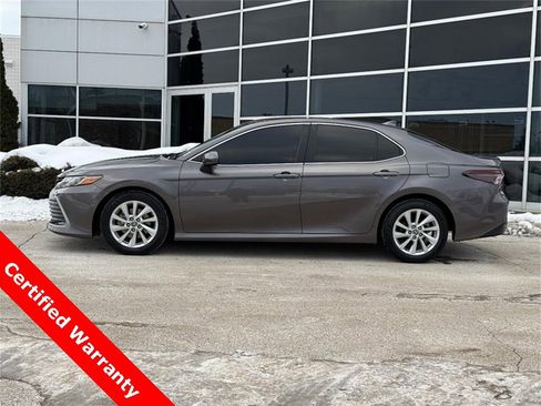 Used 2023 Toyota Camry LE image 6