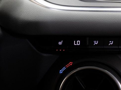 Used 2020 Chevrolet Blazer LT image 31