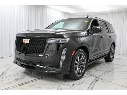 Certified 2023 Cadillac Escalade Sport w/ Touring Package image 4