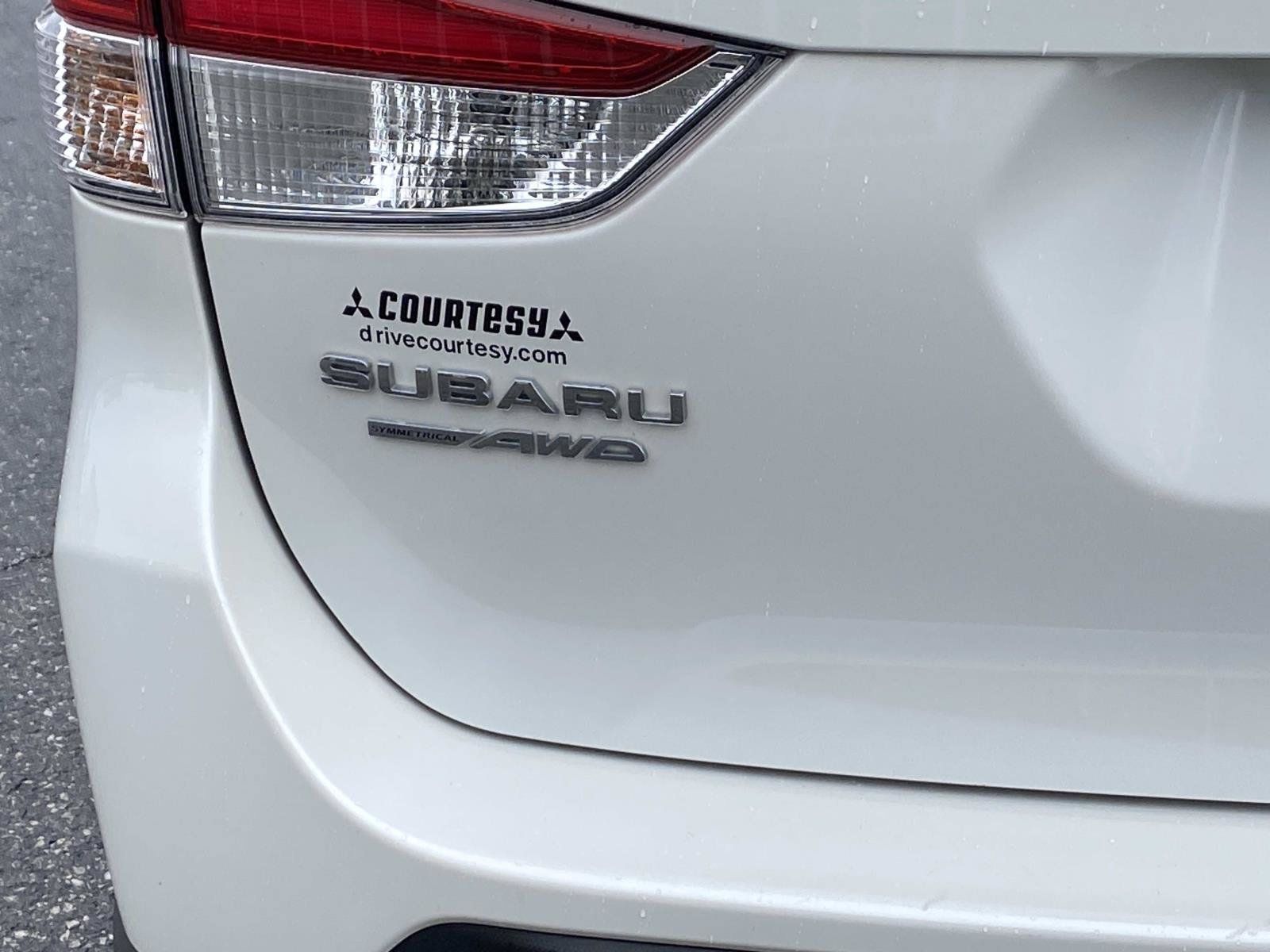 Used 2023 Subaru Forester Limited AWD/4WD image 5