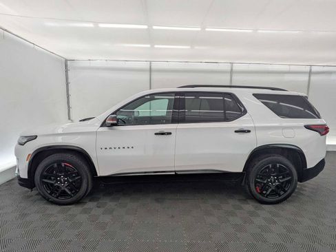 Used 2024 Chevrolet Traverse Premier w/ Redline Edition AWD/4WD image 3