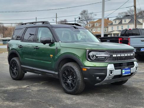 Used 2025 Ford Bronco Sport Badlands AWD/4WD image 7
