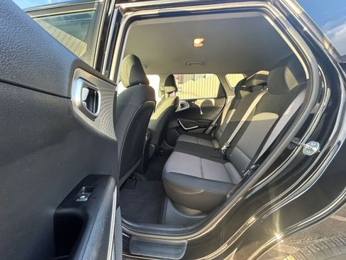 Used 2025 Kia Soul LX w/ LX Technology Package image 25