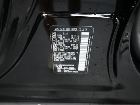 New 2025 Nissan Armada Platinum Reserve image 9