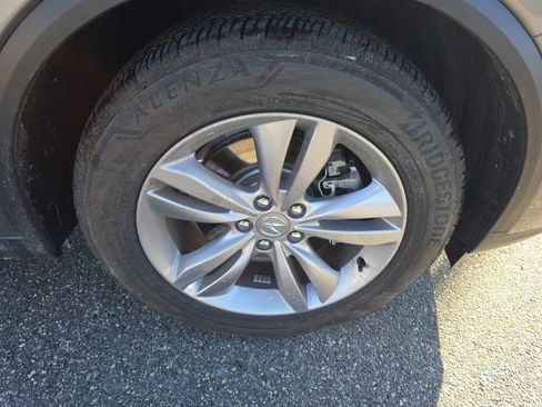 Used 2024 Acura MDX SH-AWD image 11