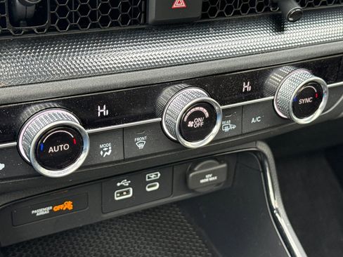 Used 2024 Honda CR-V EX image 17