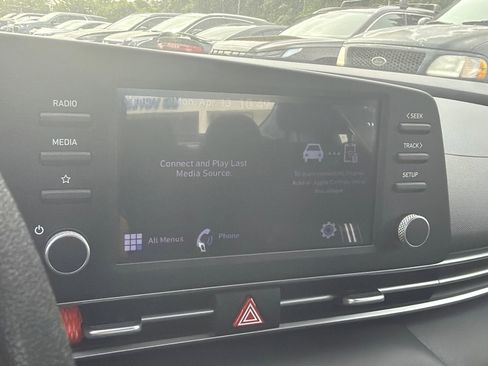 Used 2023 Hyundai Elantra SEL image 27