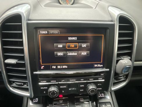 Used 2014 Porsche Cayenne AWD/4WD image 24