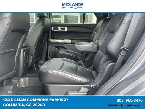 Used 2023 Ford Explorer XLT w/ Equipment Group 202A RWD image 11