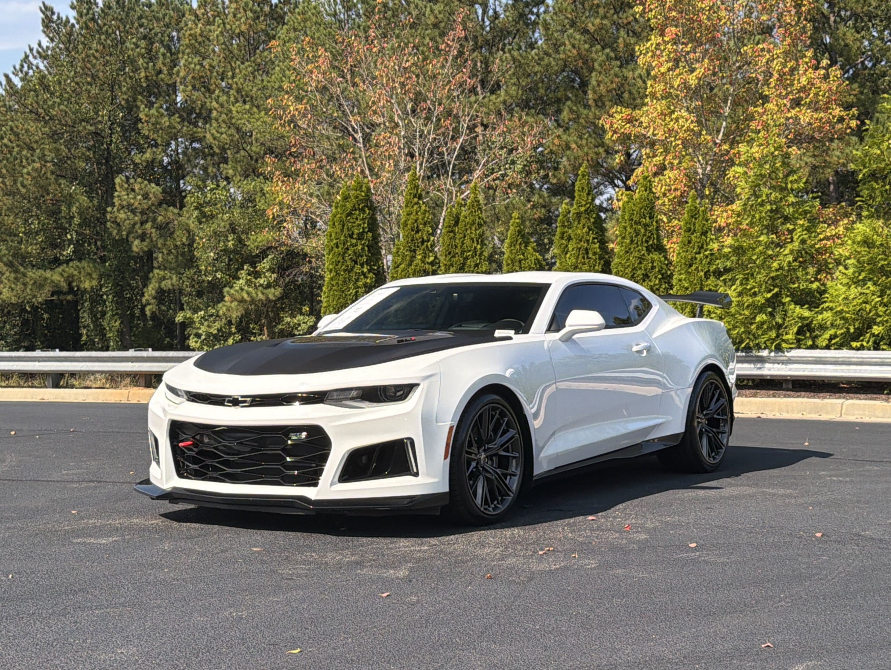 Used 2020 Chevrolet Camaro ZL1 RWD image 12