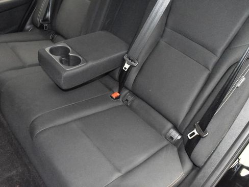 Used 2023 Nissan Rogue S AWD/4WD image 30