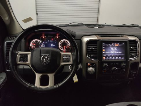 Used 2017 RAM 1500 Laramie RWD image 22
