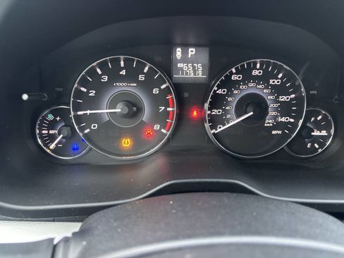 Used 2011 Subaru Outback 2.5i Premium w/ All-Weather Pkg image 12