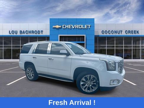 Used 2017 GMC Yukon SLT RWD image 1