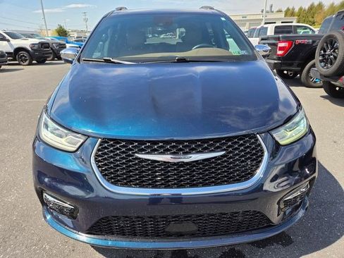 Used 2021 Chrysler Pacifica Limited w/ Premium & Safety Sphere Group image 21