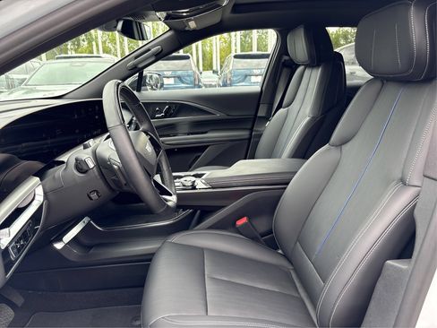 New 2026 Cadillac Lyriq Sport AWD/4WD image 9