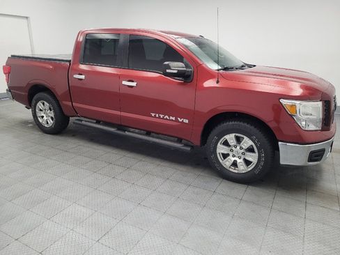 Used 2019 Nissan Titan SV RWD image 11