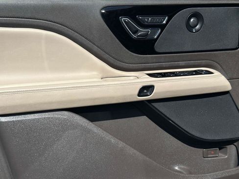 Used 2020 Lincoln Aviator Reserve RWD image 19