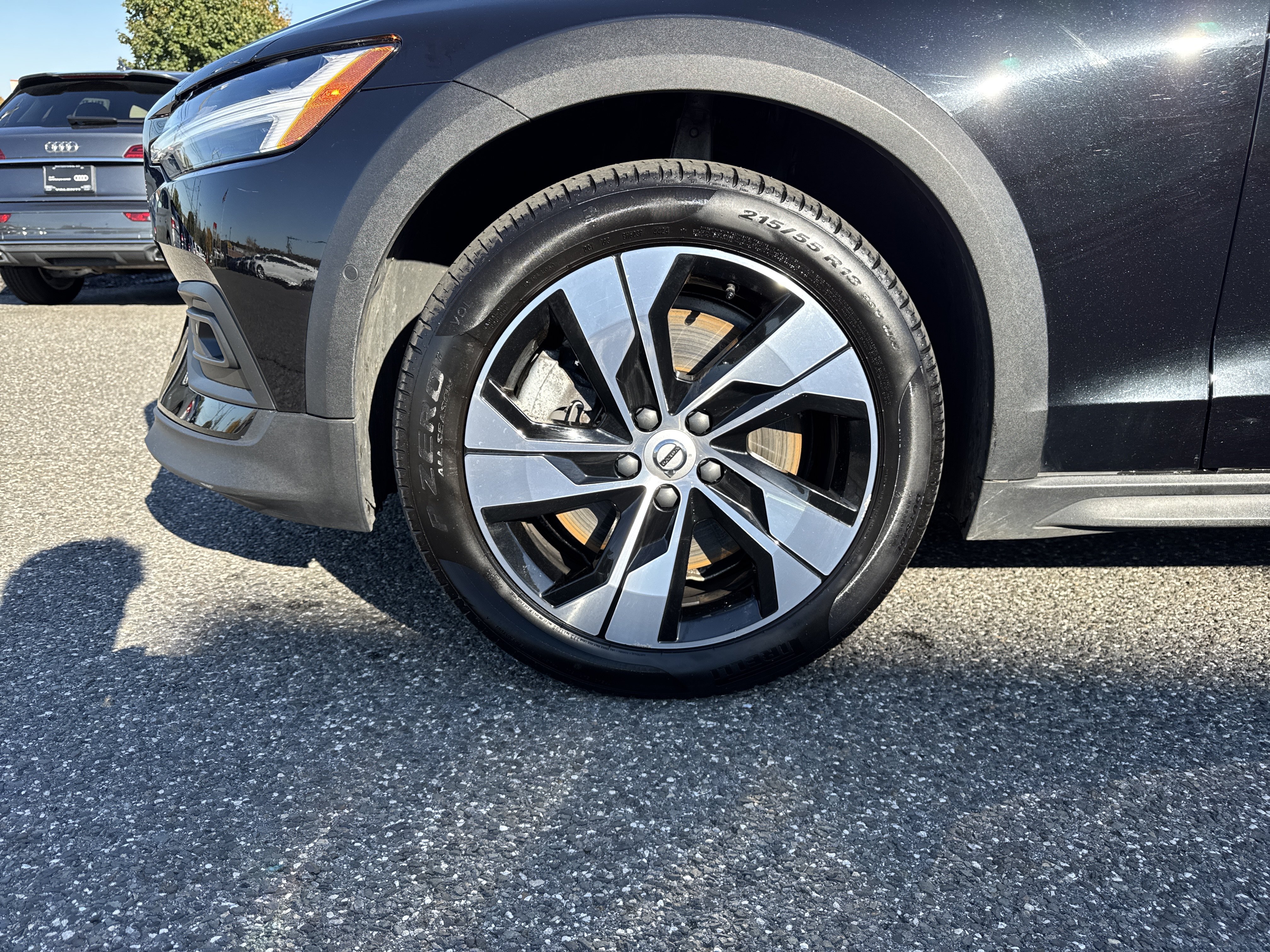 Used 2025 Volvo V60 B5 Cross Country Plus AWD/4WD image 5