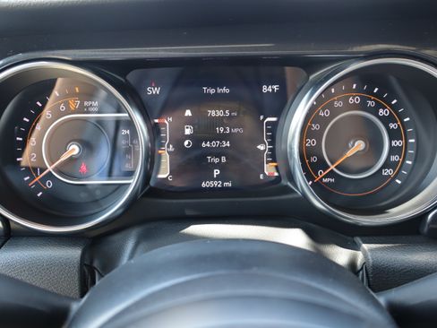 Used 2022 Jeep Gladiator Sport AWD/4WD image 29
