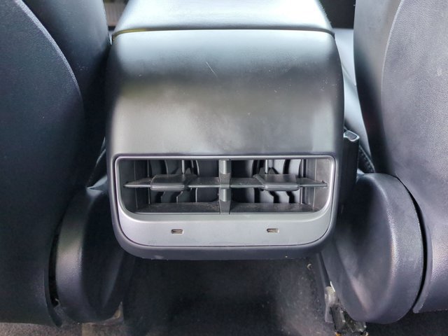 Used 2020 Tesla Model Y Long Range AWD/4WD image 17