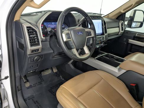 Used 2022 Ford F250 Lariat w/ Lariat Ultimate Package image 8