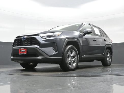 Used 2023 Toyota RAV4 XLE w/ XLE Grade Weather Package AWD/4WD image 28