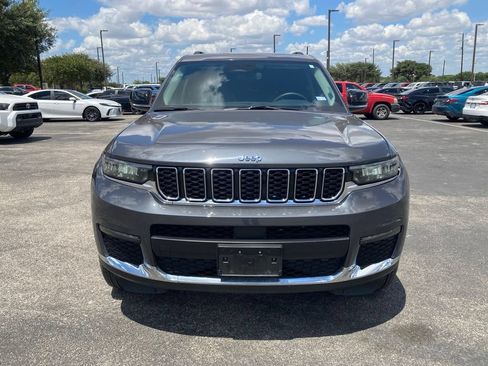 Used 2022 Jeep Grand Cherokee L Limited AWD/4WD image 2