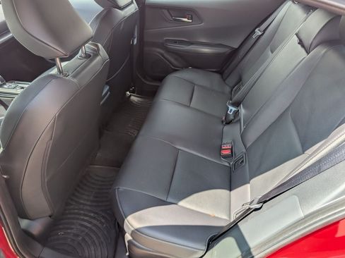 Used 2024 Toyota Prius XLE AWD/4WD image 5
