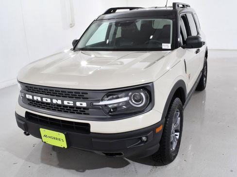 Used 2024 Ford Bronco Sport Badlands image 2