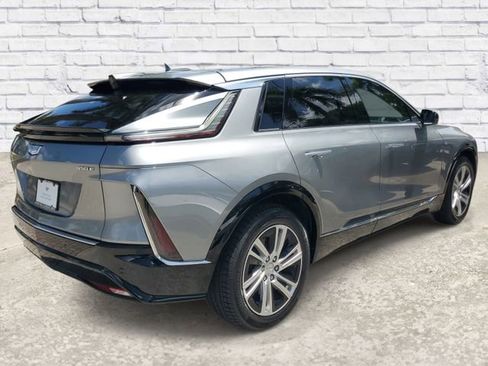 Certified 2024 Cadillac Lyriq Tech RWD image 4