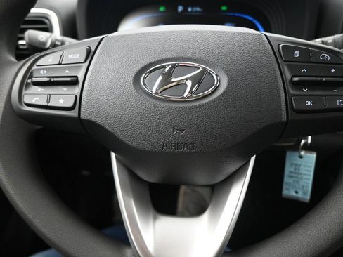 New 2026 Hyundai Venue SE image 23