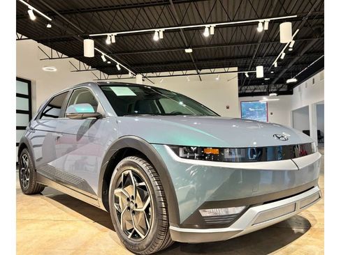 Used 2024 Hyundai Ioniq 5 SE image 6