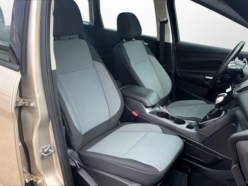 Used 2017 Ford C-MAX SE image 7