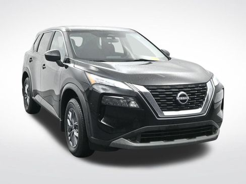 Used 2023 Nissan Rogue S AWD/4WD image 3