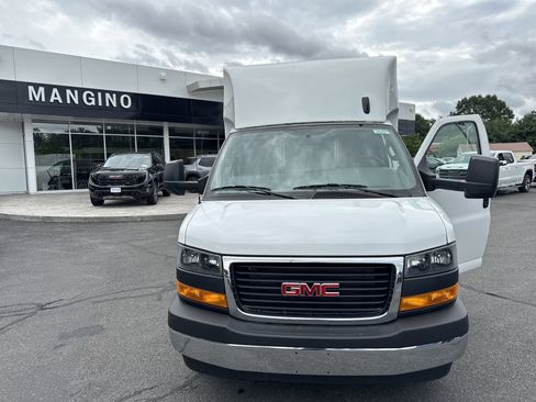 New 2025 GMC Savana 3500 w/ Power Convenience Package image 10
