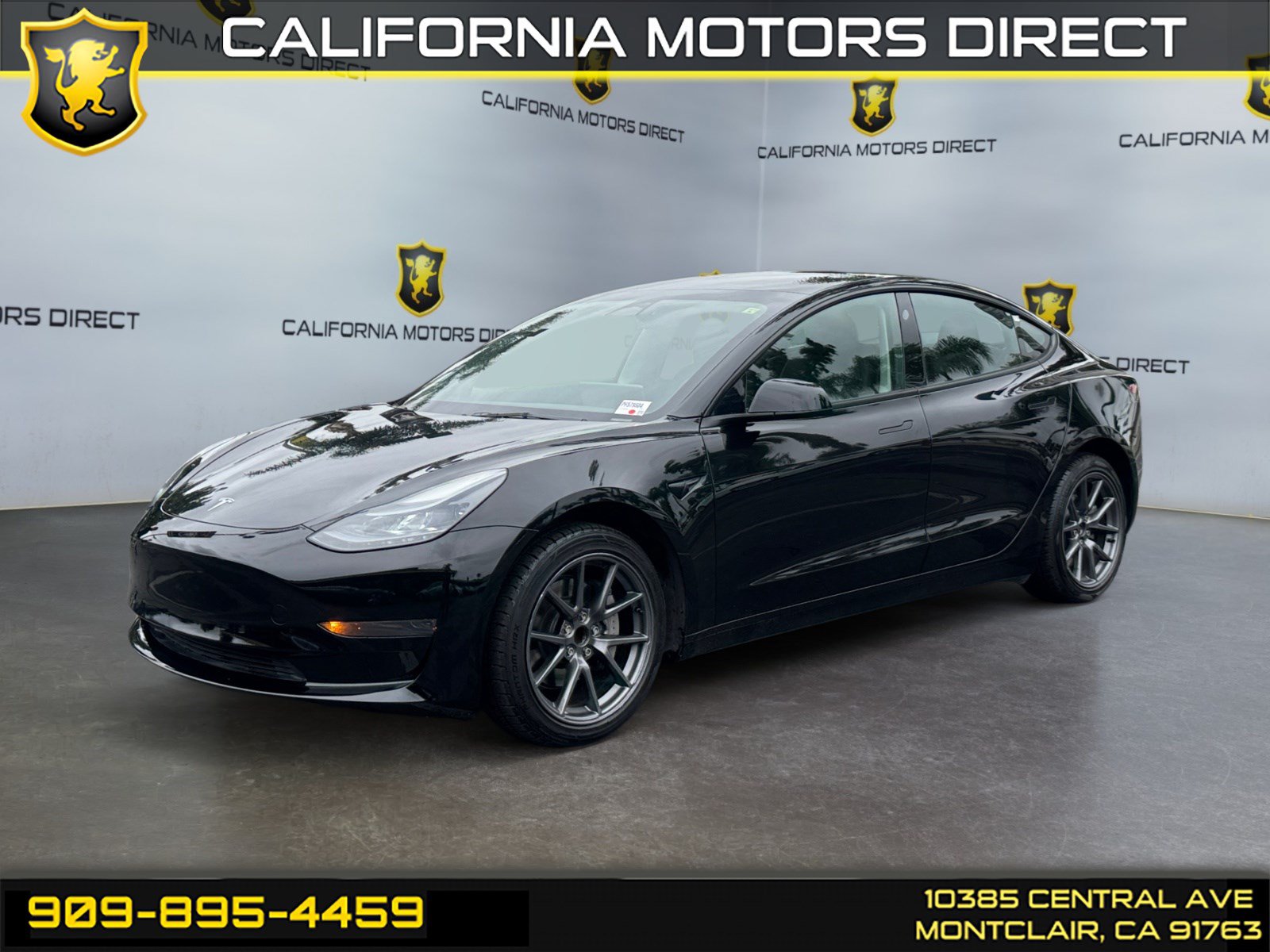 Used 2023 Tesla Model 3 Standard Range RWD image 1