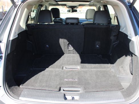 Certified 2023 Nissan Rogue SL w/ SL Premium Package image 5