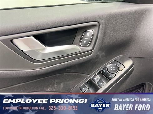 Used 2024 Ford Escape SE image 23