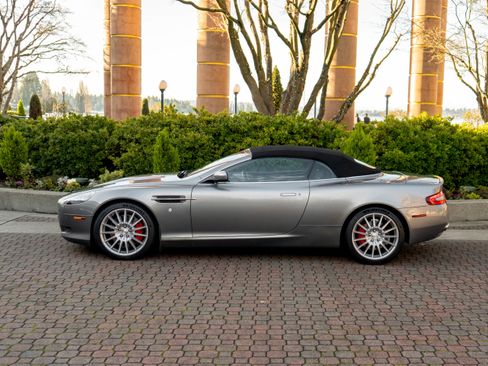 Used 2009 Aston Martin DB9 Volante RWD image 39