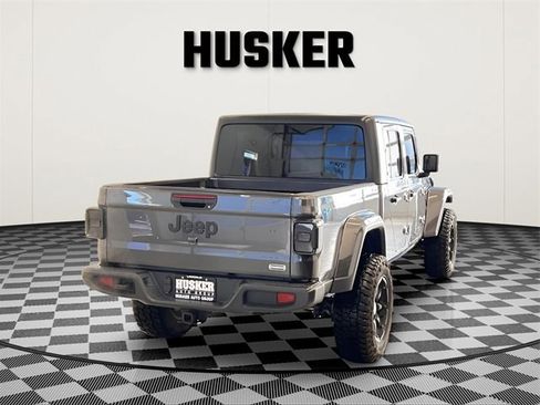 Used 2020 Jeep Gladiator Overland image 5