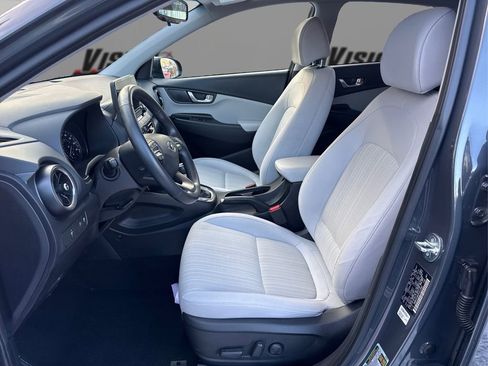 Certified 2023 Hyundai Kona SEL w/ Convenience Package image 9