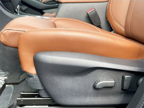 New 2025 Subaru Ascent Touring image 18