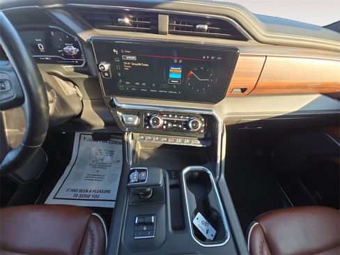 Used 2024 GMC Sierra 1500 Denali Ultimate image 11