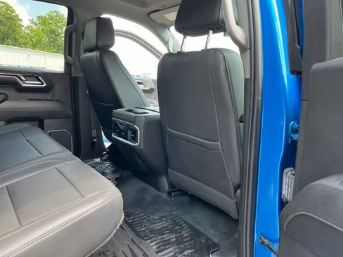 Used 2022 Chevrolet Silverado 1500 LTZ w/ LTZ Convenience Package II AWD/4WD image 28