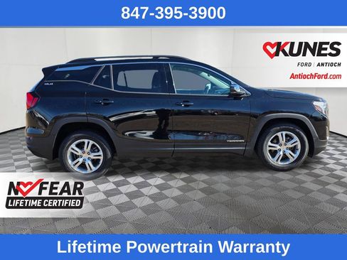 Used 2018 GMC Terrain SLE w/ Driver Convenience Package image 8