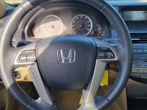 Used 2011 Honda Accord EX-L image 17